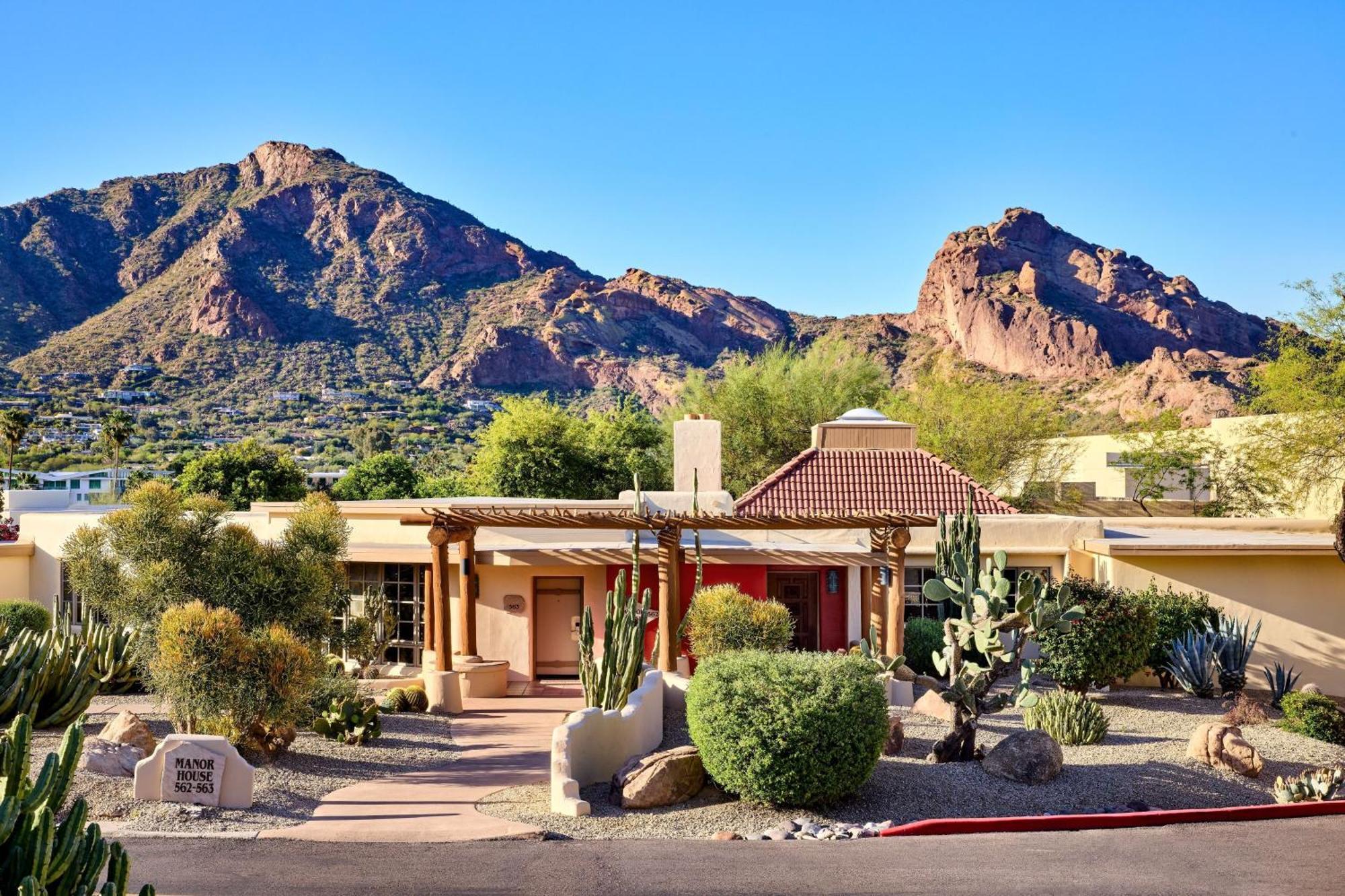 Jw Marriott Scottsdale Camelback Inn Resort & Spa Exterior photo