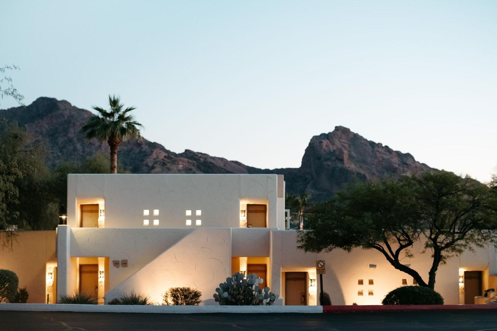 Jw Marriott Scottsdale Camelback Inn Resort & Spa Exterior photo