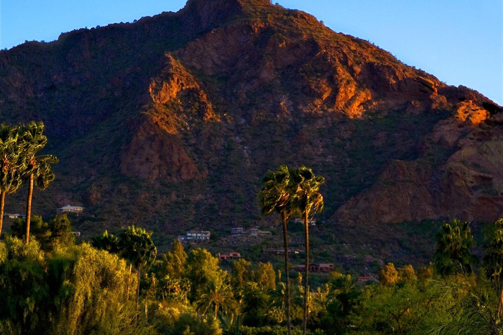 Jw Marriott Scottsdale Camelback Inn Resort & Spa Exterior photo