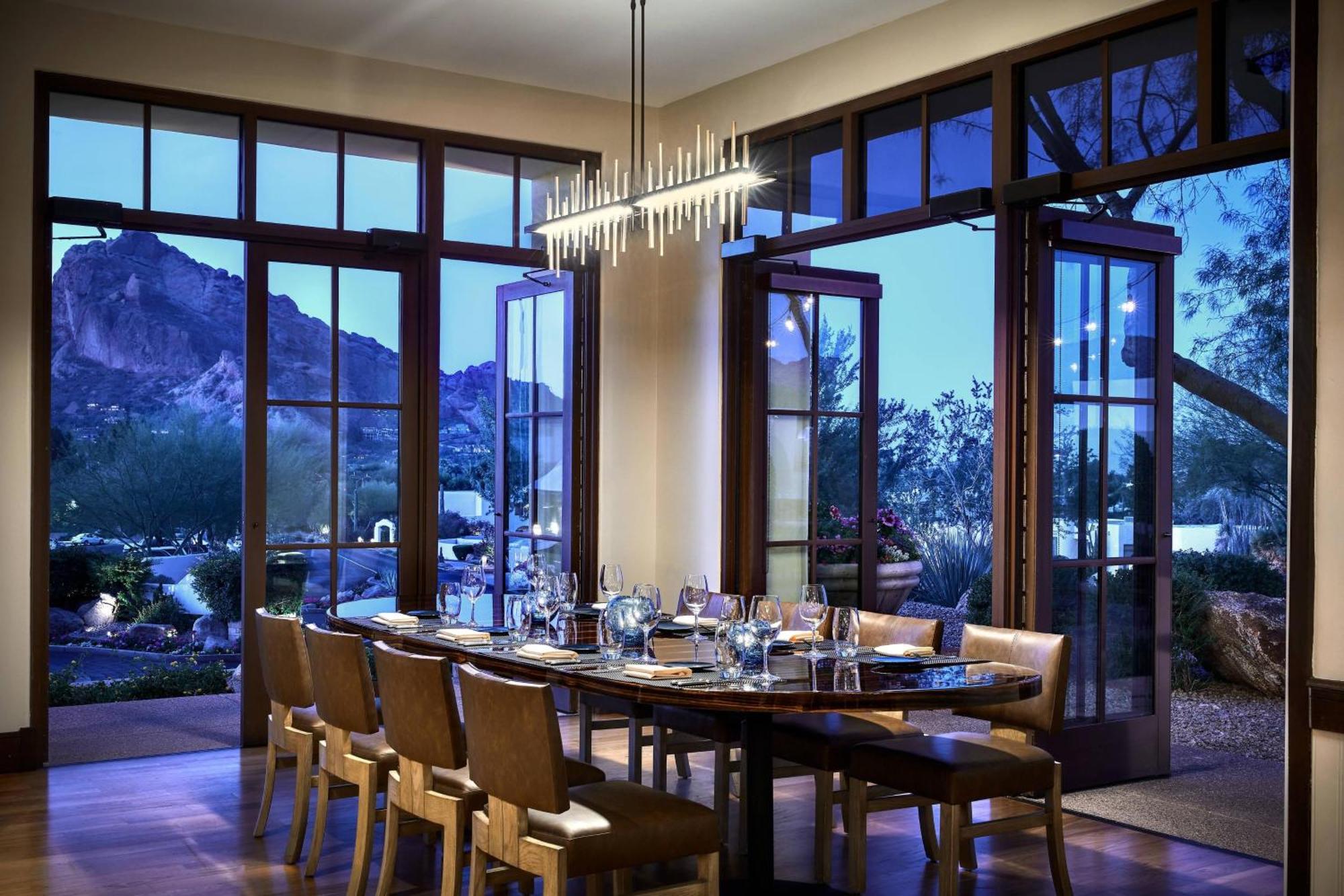 Jw Marriott Scottsdale Camelback Inn Resort & Spa Exterior photo