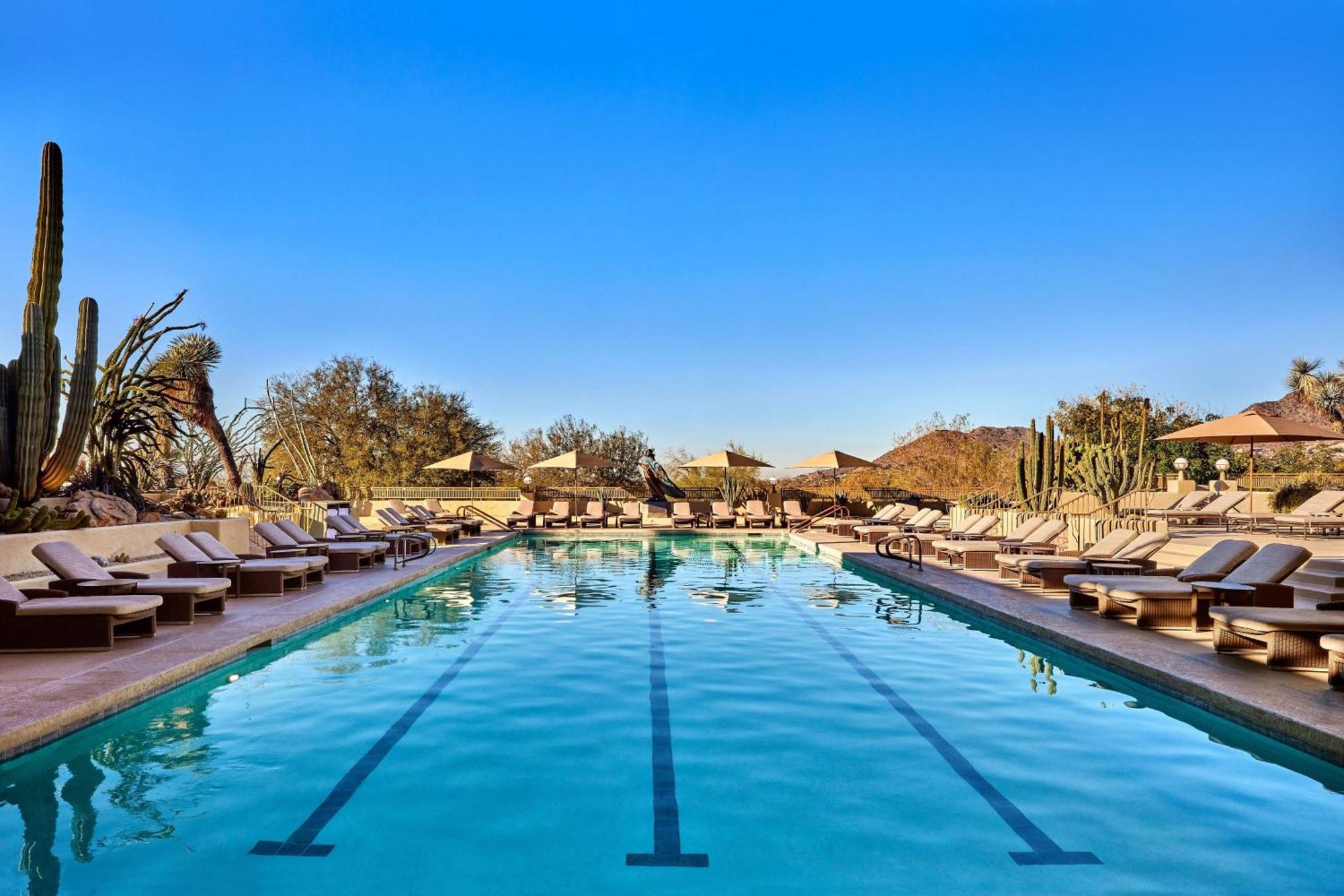 Jw Marriott Scottsdale Camelback Inn Resort & Spa Exterior photo