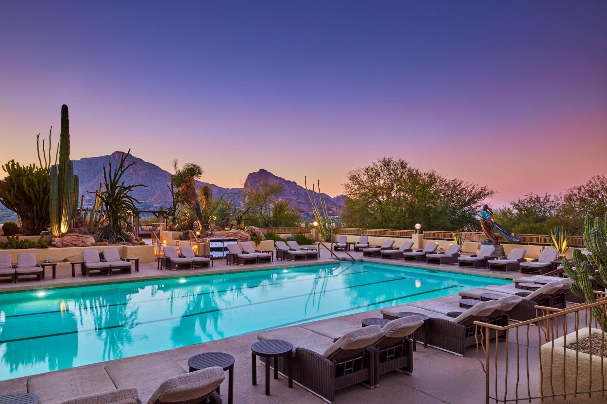 Jw Marriott Scottsdale Camelback Inn Resort & Spa Exterior photo